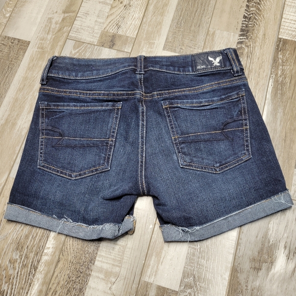 00 American Eagle Midi Super Stretch Denim Shorts - Picture 2 of 7